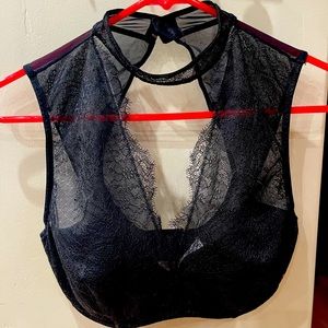 Black lace a choker style bra